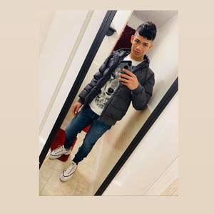 Meet your Posher, Josè omar